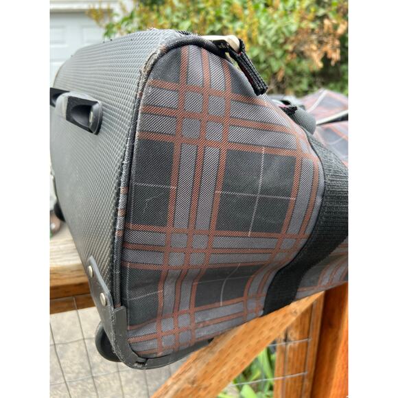 Athalon 29" Hybrid Half Luggage/Half Duffel plaid rolling suitcase traveling bag - Picture 10 of 14